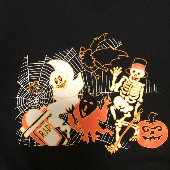 Vintage Halloween sweatshirt - Picture 2 of 4